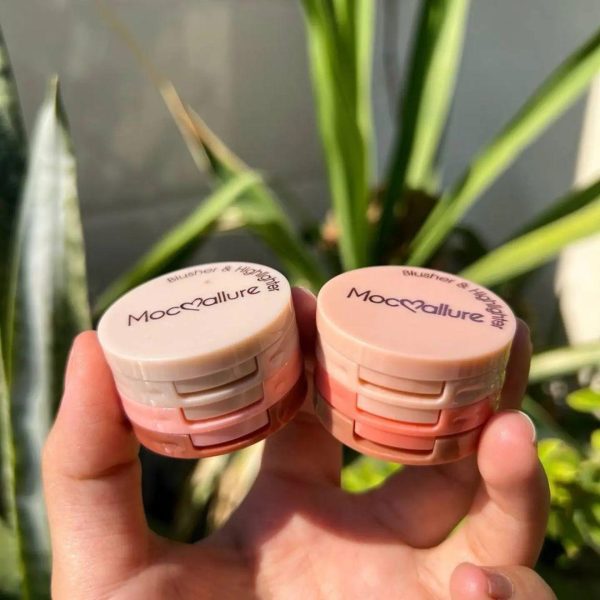 Mocallure 3 In 1 Blusher Highlighter Kit Package Includes: 1 X Blusher Highlighter Kit Product Feature: Glowy, 2 In 1 (random Color) - My Store