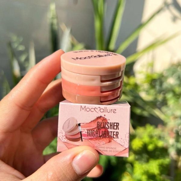 Mocallure 3 In 1 Blusher Highlighter Kit Package Includes: 1 X Blusher Highlighter Kit Product Feature: Glowy, 2 In 1 (random Color) - My Store