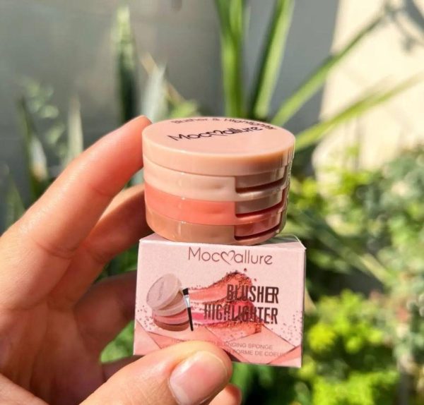 Mocallure 3 In 1 Blusher Highlighter Kit Package Includes: 1 X Blusher Highlighter Kit Product Feature: Glowy, 2 In 1 (random Color) - My Store