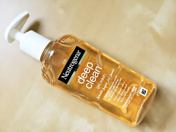 Neutrogena Deep Clean Gel Wash – Oil - free Daily Facial Cleanser For Oily & Combination Skin (200ml) - My Store