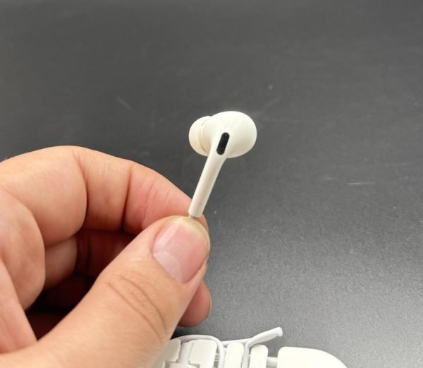 Apple Ear Headphones Wired Earphone For Iphone Microphone Ear Phone – Hands - free | Handsfree For Mobile Phone – Without Box – Random Color - My Store